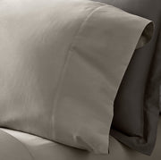 Boll & Branch Percale Hemmed Pillowcase Set – 100% Organic Cotton